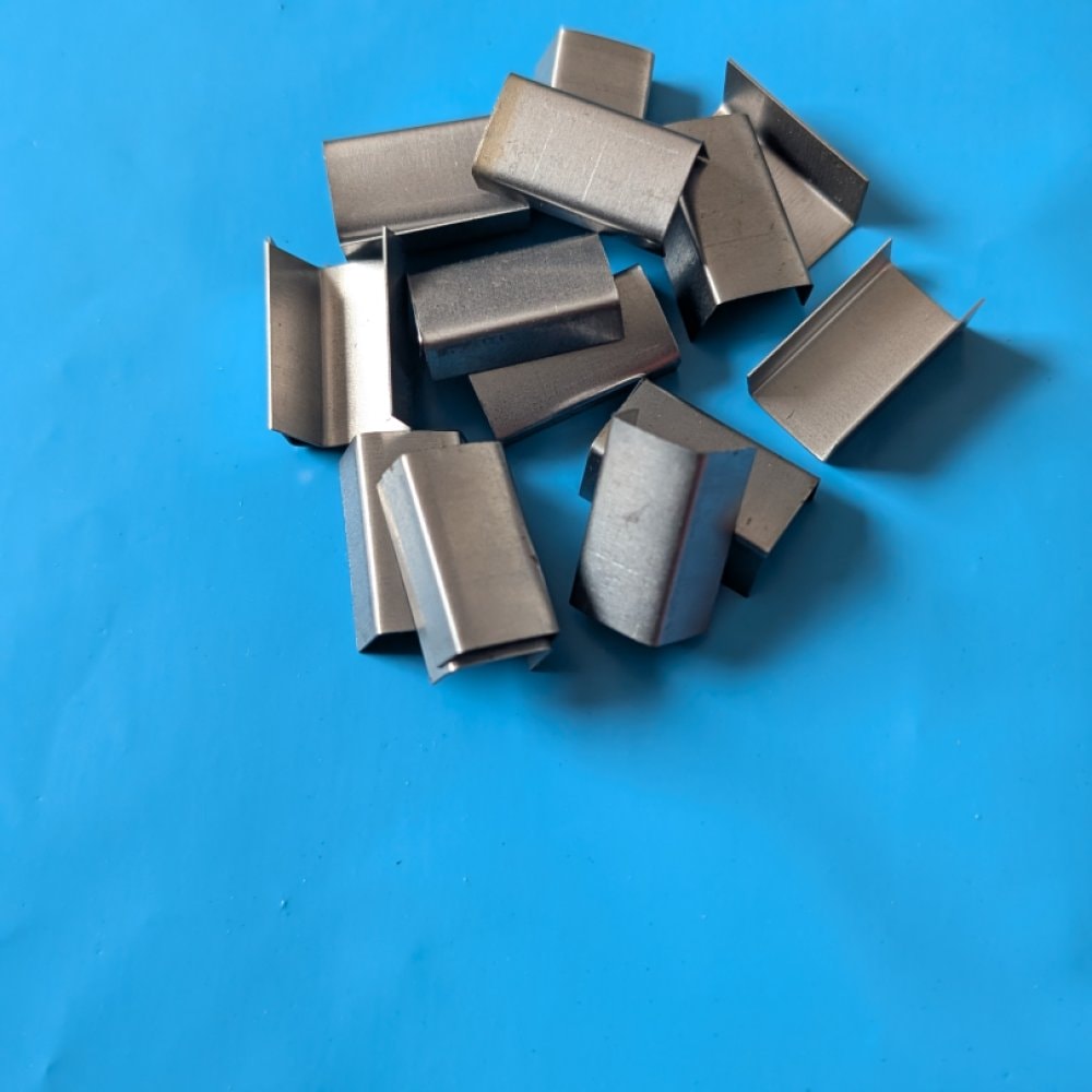 Kovové spony na PP pásku 12mm