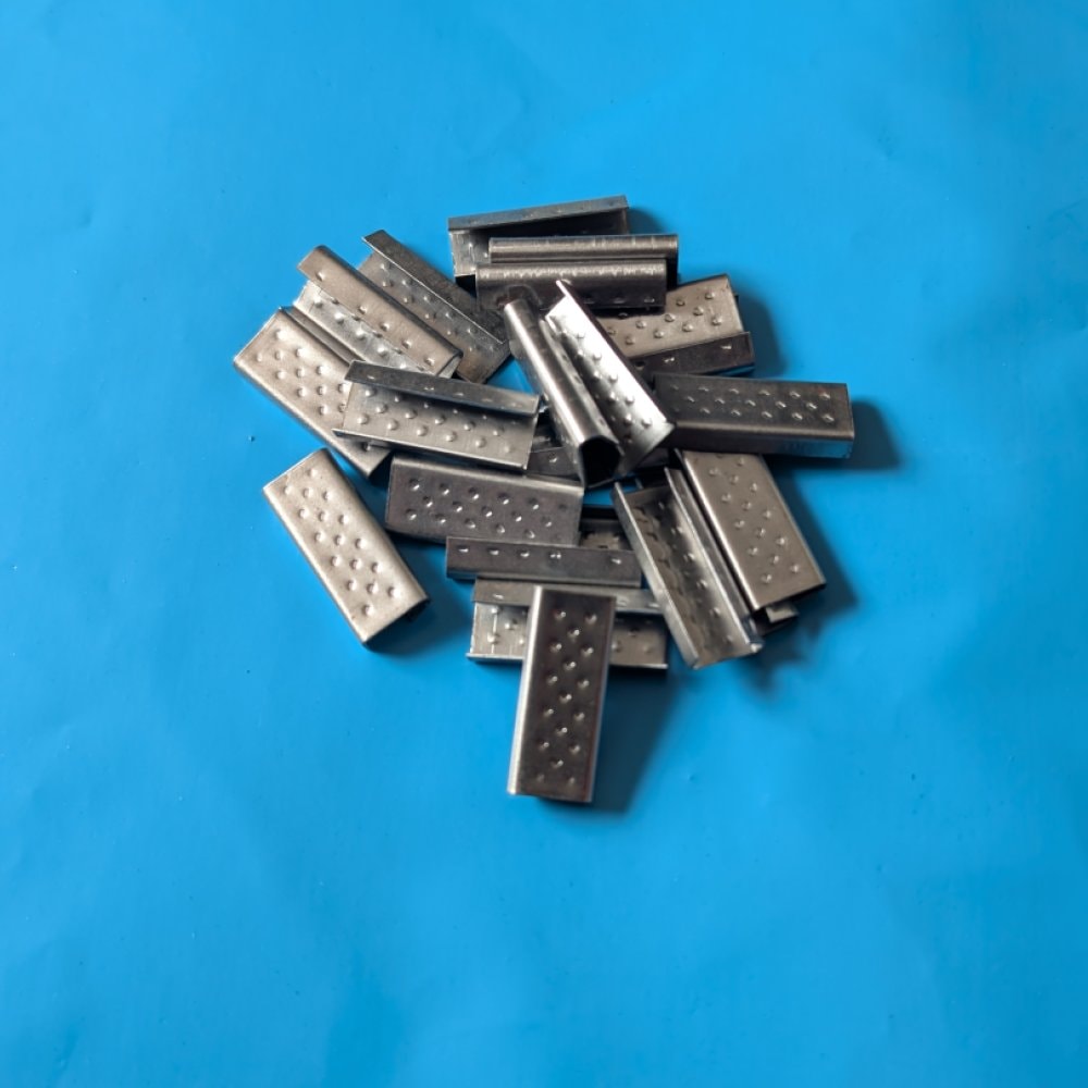 Spony kovové PPX 16mm