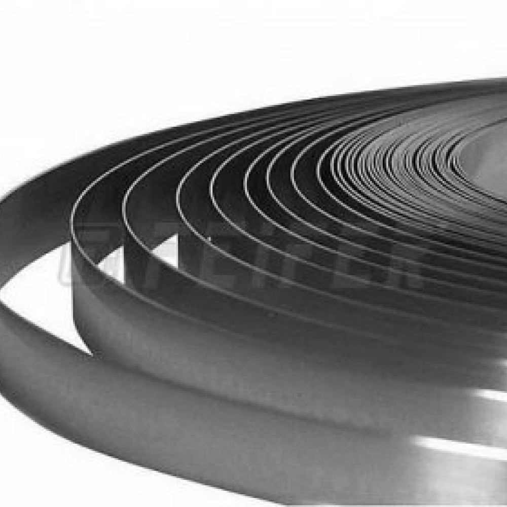 Ocelová páska 32mm x 0,8