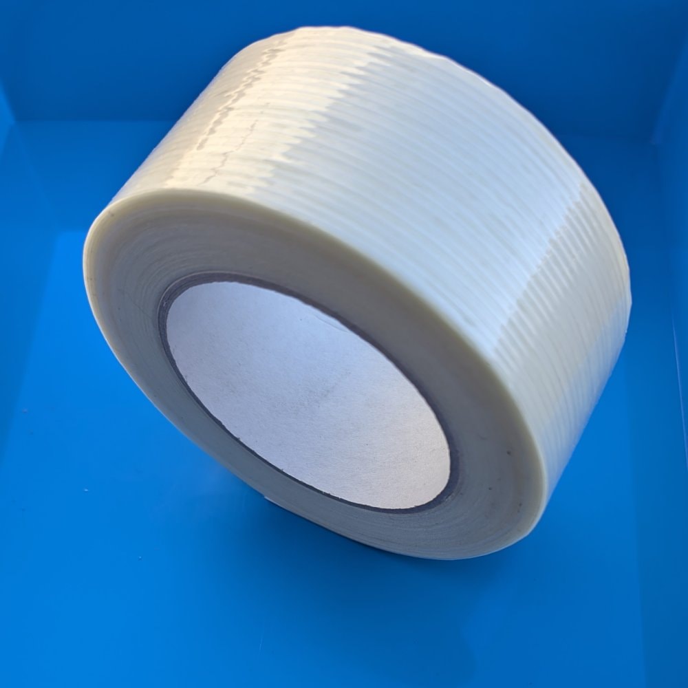 Lepící páska ruční 50x50 filamentní s podélnými skelnými vlákny 50mm x 50m